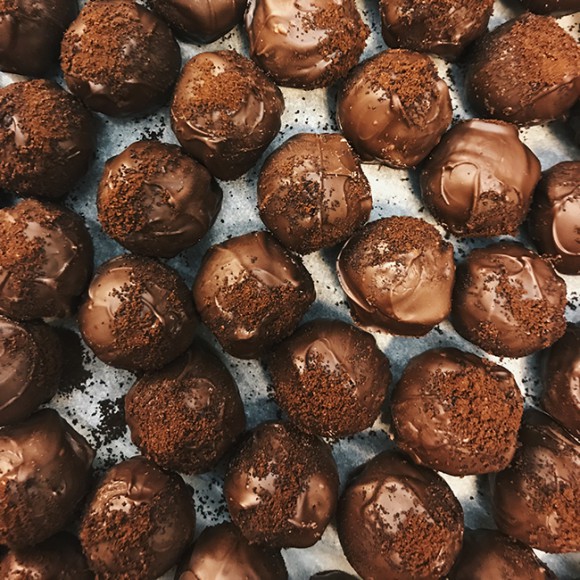 Конфеты TOFFIFEE с лесным орехом Конфеты TOFFIFEE с лесным орехом