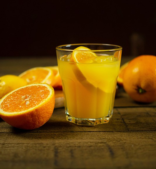 Свежевыжатый апельсиновый сок Свежевыжатый апельсиновый сок